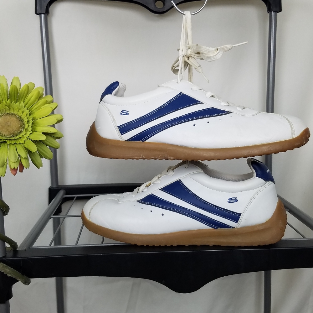 sneakers - Picture 2 of 7